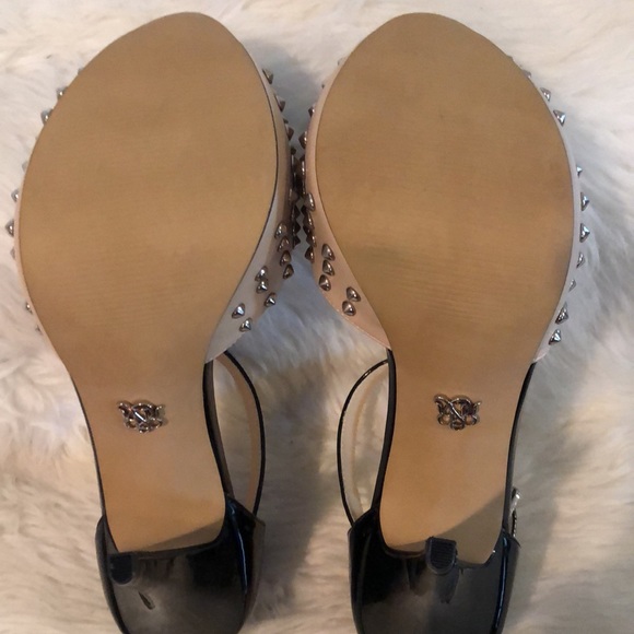 Rock & Republic “RR Kurt Tan” Studded Platform Stilettos - Picture 6 of 7